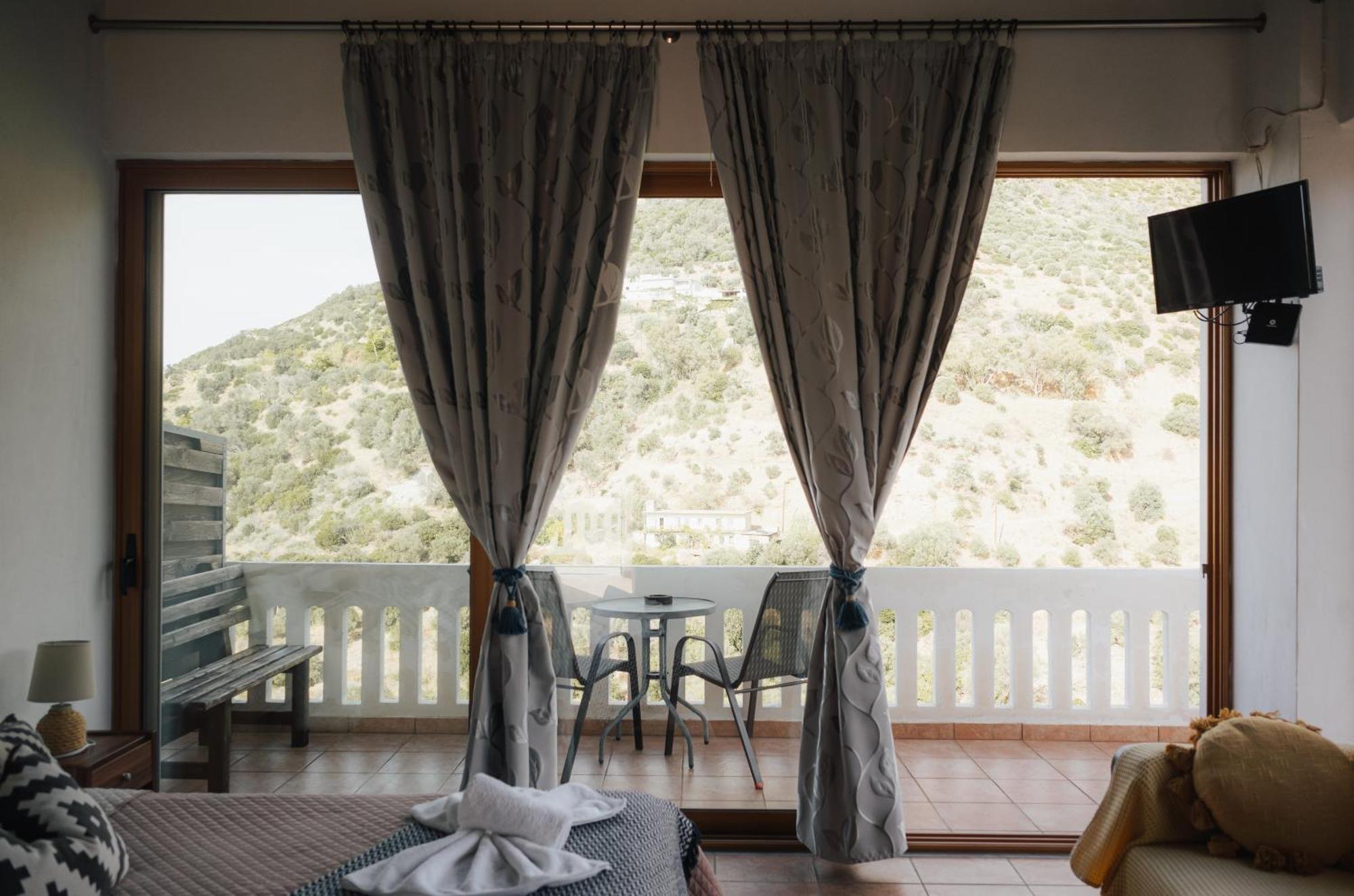 Lefteris Rooms Kámbosz Kültér fotó